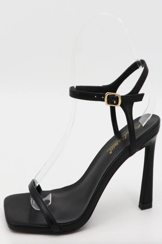 Simple Square Strap Heel J.P ORIGINALS