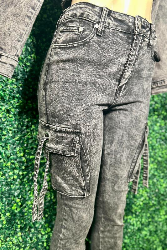 Acid Wash Cargo Jeans - Black AWESOME CONCEPT INC